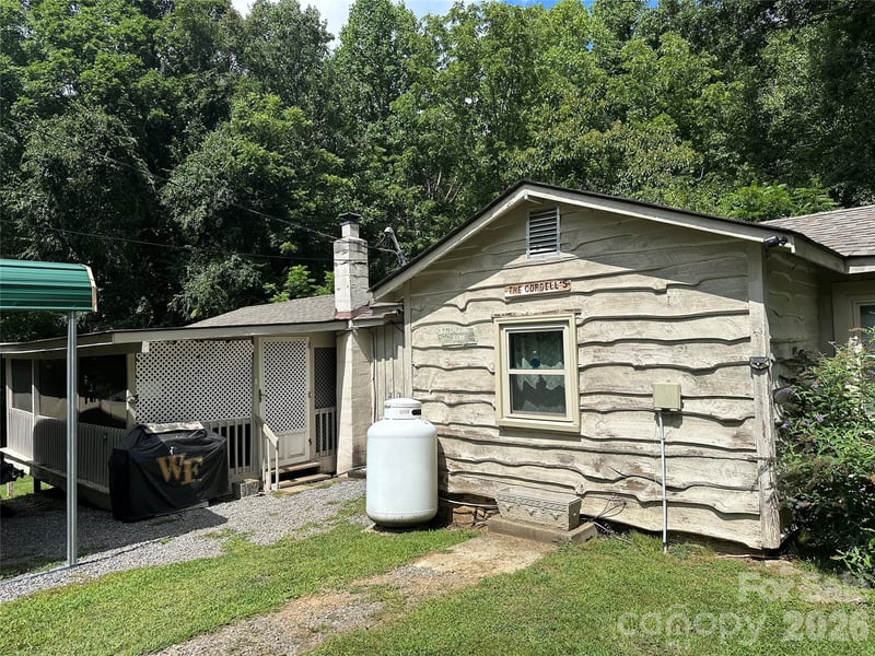 321 Fountain Way #A, Swannanoa, NC 28778