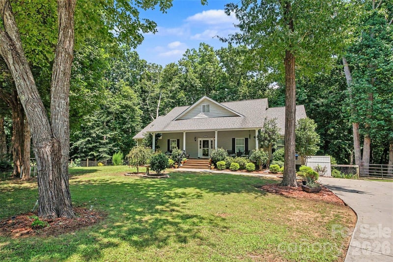 8446 Aqua Ln, Kannapolis, NC 28081
