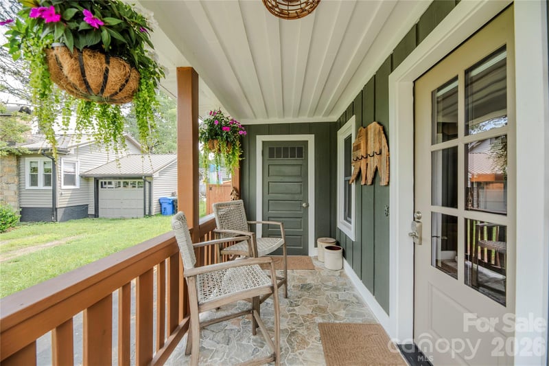 357 Country Club Rd, Brevard, NC 28712