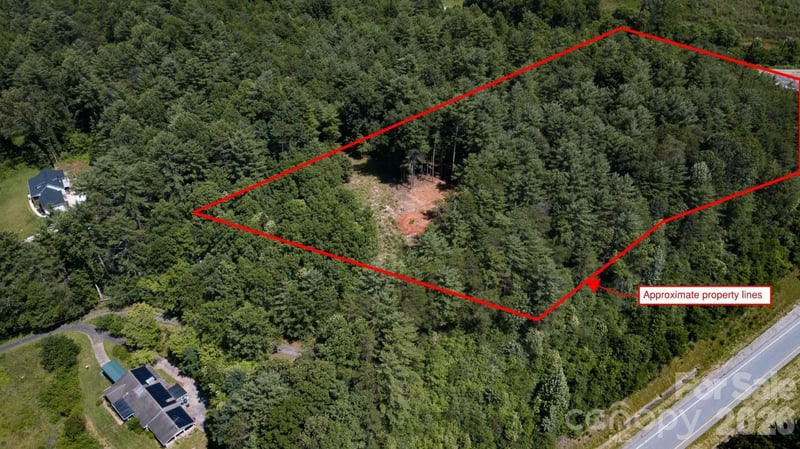 60 Upper Roberts Branch Rd, Weaverville, NC 28787