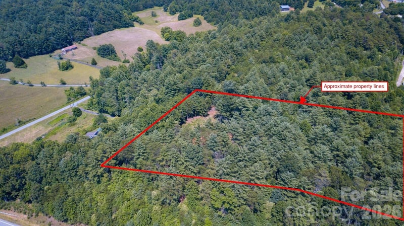 60 Upper Roberts Branch Rd, Weaverville, NC 28787