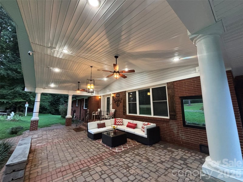 7124 Ridge Lane Rd, Charlotte, NC 28262