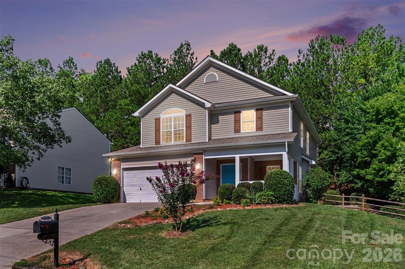2133 Majestic Poplar Dr, Waxhaw, NC 28173
