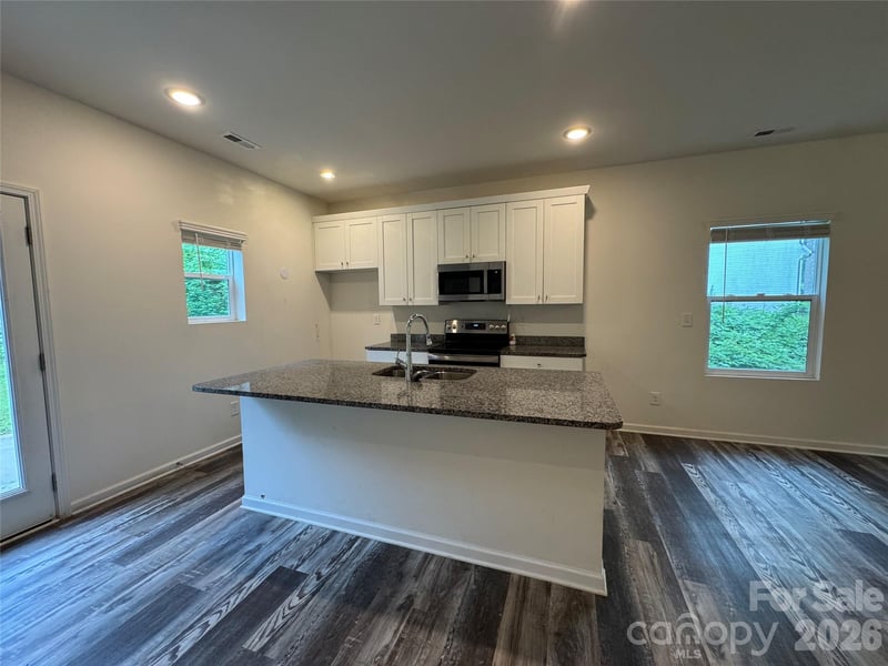 244 Valleybrook Ln, Troutman, NC 28166
