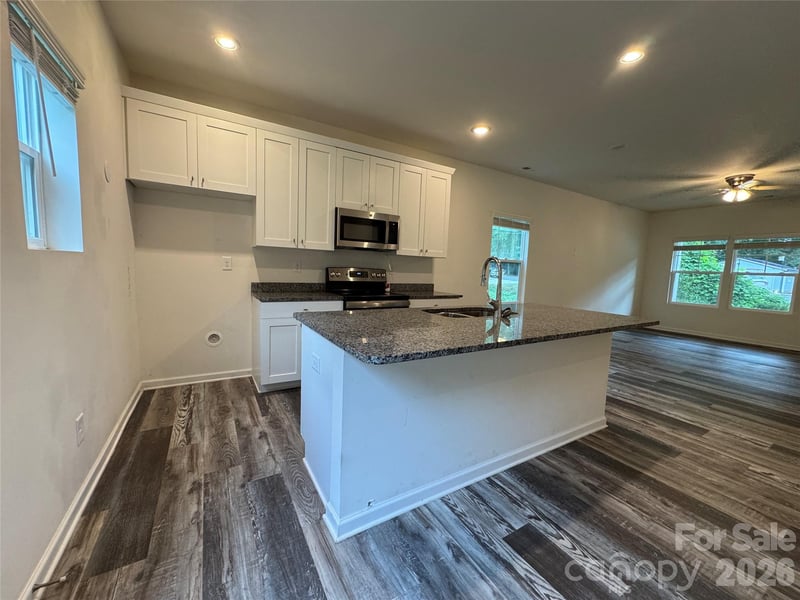 244 Valleybrook Ln, Troutman, NC 28166