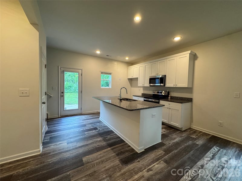244 Valleybrook Ln, Troutman, NC 28166