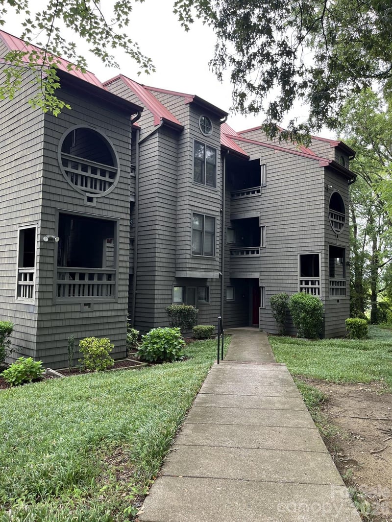 9041 J M Keynes Dr #6, Charlotte, NC 28262