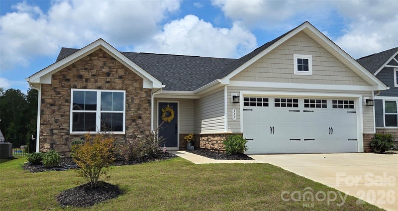 557 Nesbe St, Lancaster, SC 29720