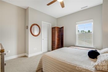 30 Walnut Springs Dr, Asheville, NC 28804