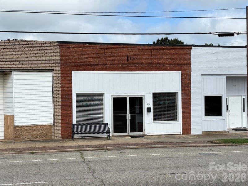 504 Main St, Clover, SC 29710