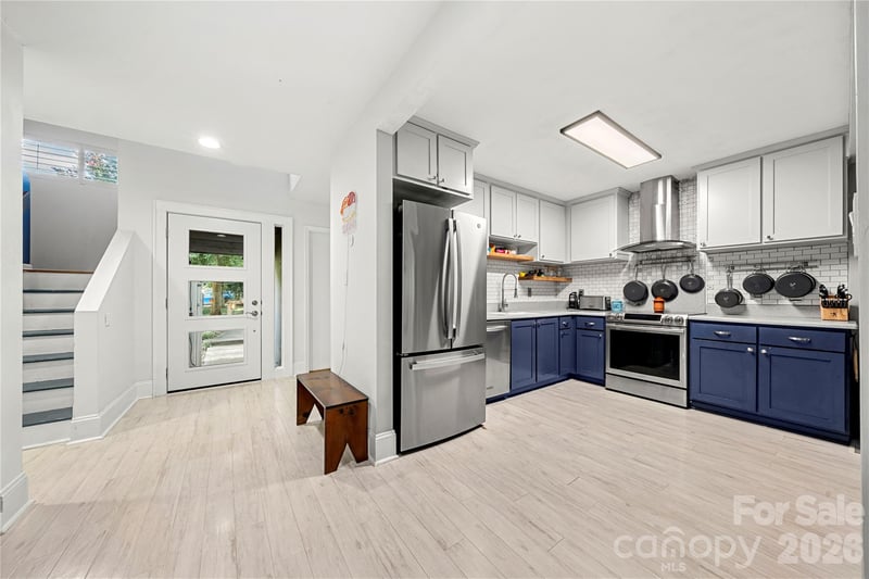 222 Riverview Ter, Lake Wylie, SC 29710