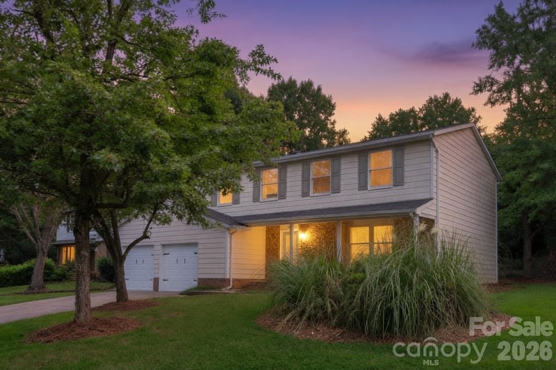 9524 Robert Burns Ct, Charlotte, NC 28213