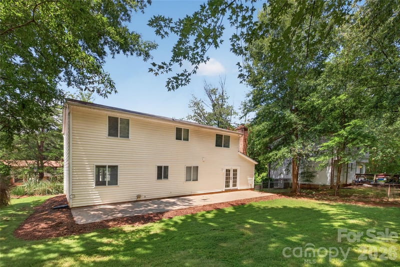 9524 Robert Burns Ct, Charlotte, NC 28213