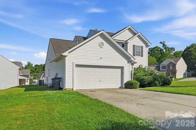 3387 Merchant Ln, Davidson, NC 28036