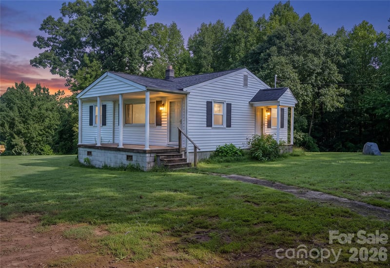 614 W Westview St, Gastonia, NC 28052