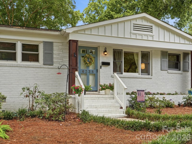 6238 Rosecrest Dr, Charlotte, NC 28210
