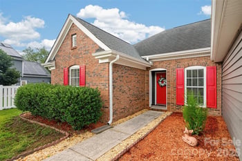 8424 Hirsch Dr, Charlotte, NC 28277