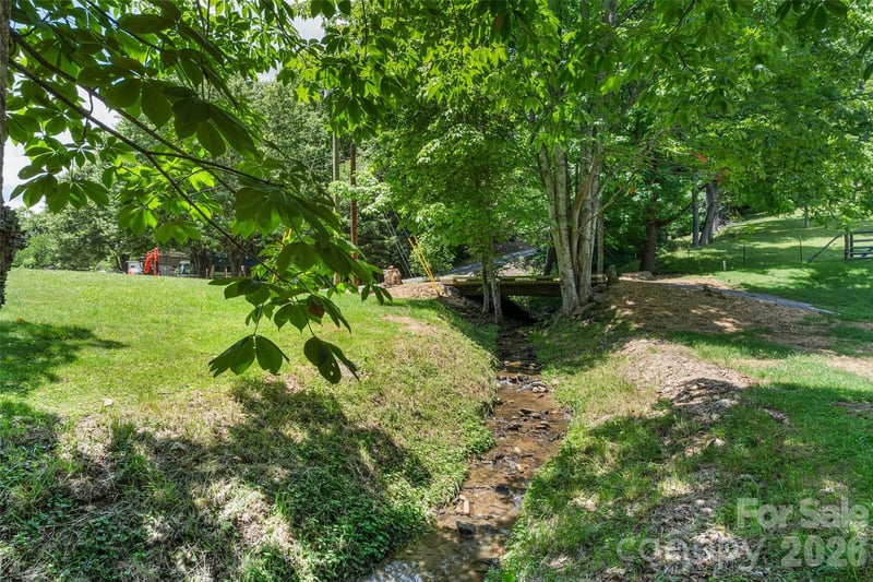 Badd Ln, Maggie Valley, NC 28751