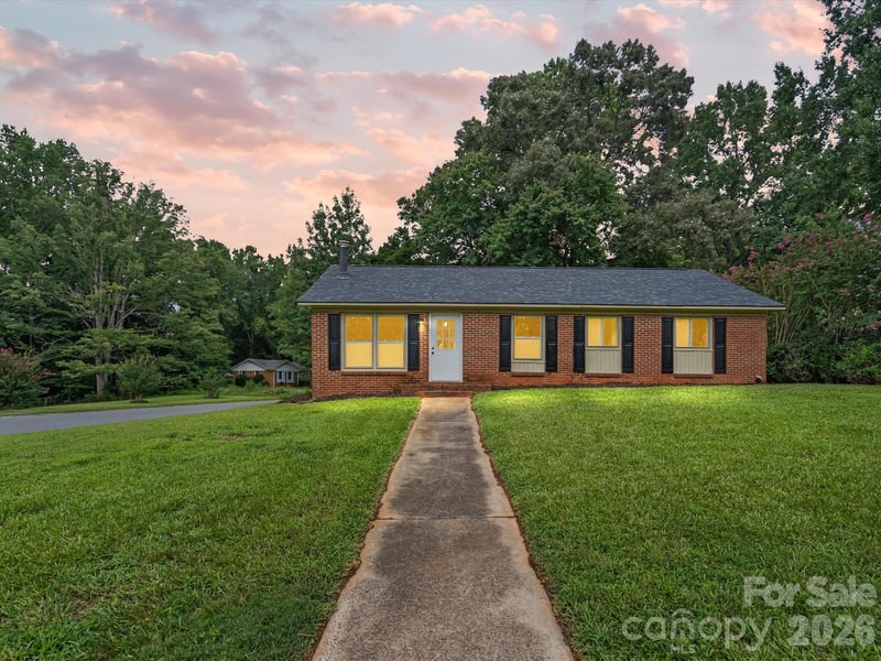 5312 Larewood Dr, Charlotte, NC 28215
