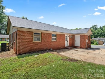 5312 Larewood Dr, Charlotte, NC 28215