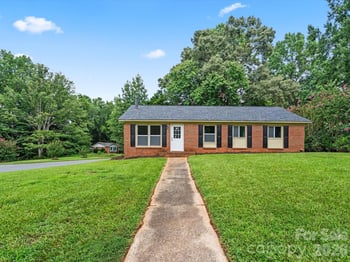 5312 Larewood Dr, Charlotte, NC 28215