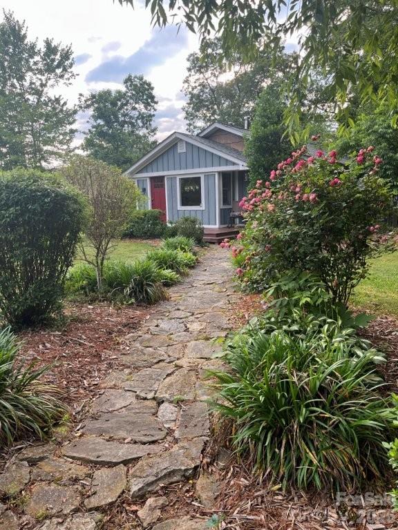 325 Ewbank Rd, Etowah, NC 28729