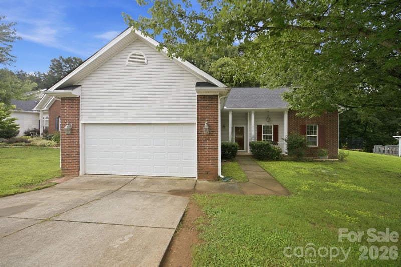 7632 Free Bird Ave, Charlotte, NC 28216