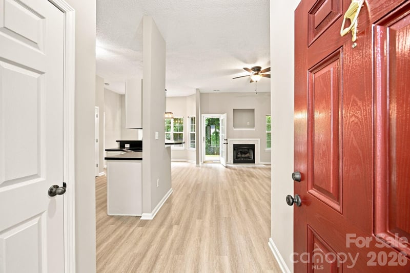 7632 Free Bird Ave, Charlotte, NC 28216