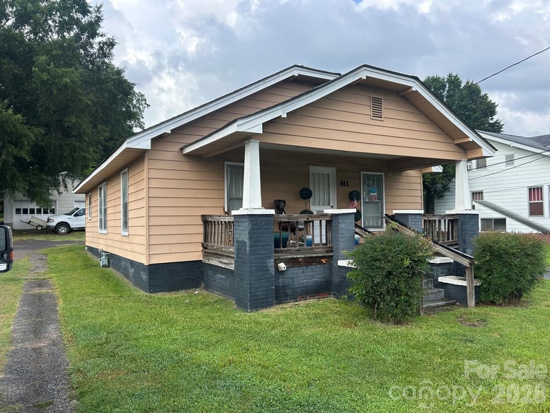 411 Jackson Park Rd, Kannapolis, NC 28083
