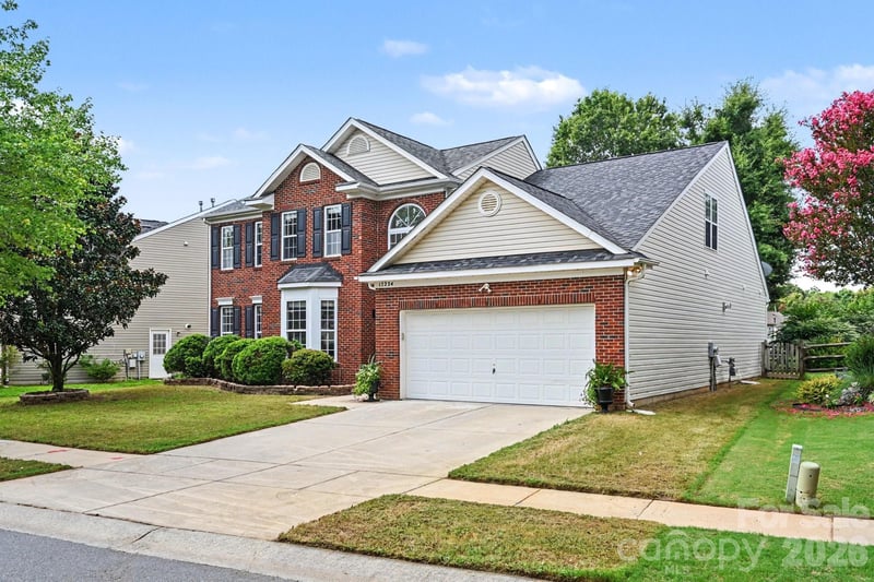 17224 Overstone Ct, Charlotte, NC 28277