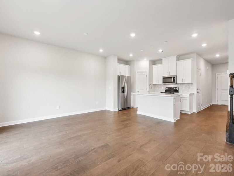9041 Foggy Brook Loop, Charlotte, NC 28216
