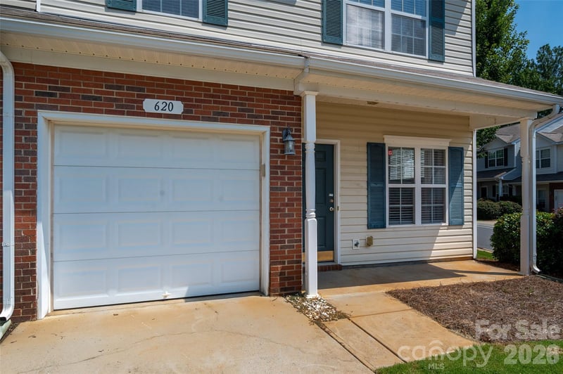 620 Fountain Ct, Fort Mill, SC 29715