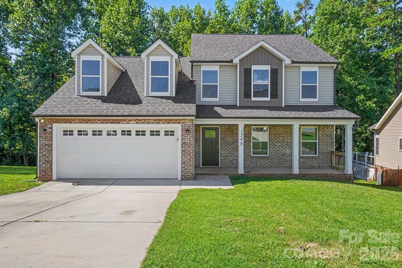 1548 Mayfair Dr, Conover, NC 28613