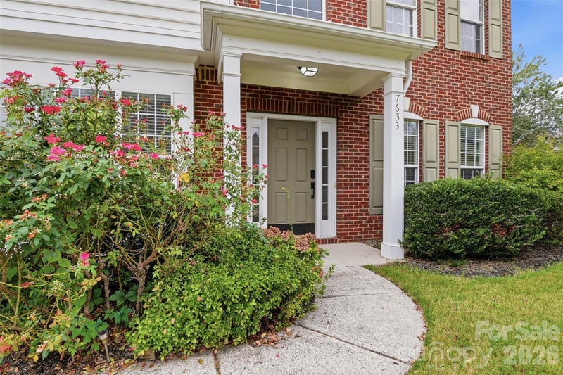 7633 Rathburn Ln, Charlotte, NC 28277
