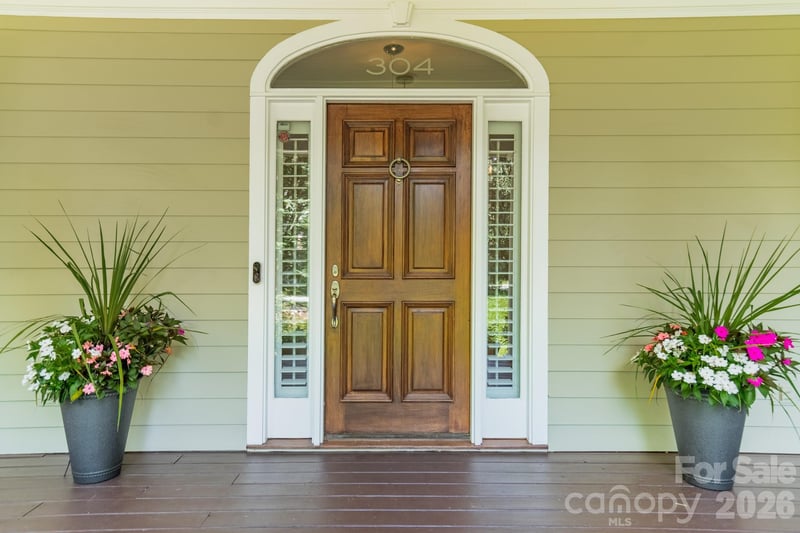 304 Canterbury Rd, Charlotte, NC 28211