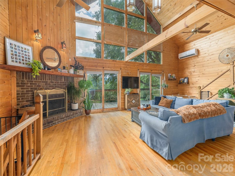 215 Hall Top Rd, Waynesville, NC 28786