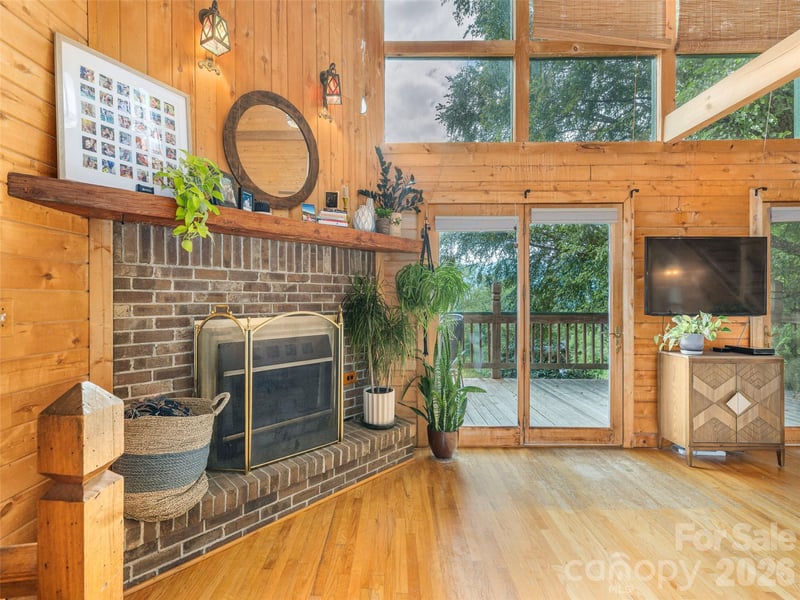 215 Hall Top Rd, Waynesville, NC 28786
