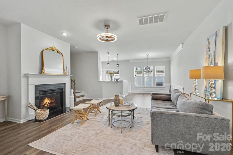 2447 Diplomat Ln, Charlotte, NC 28210