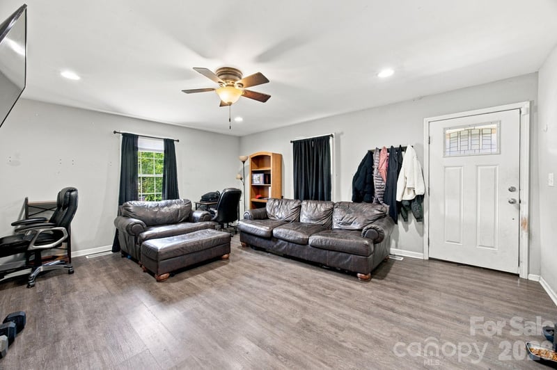 105 Park St, Clover, SC 29710