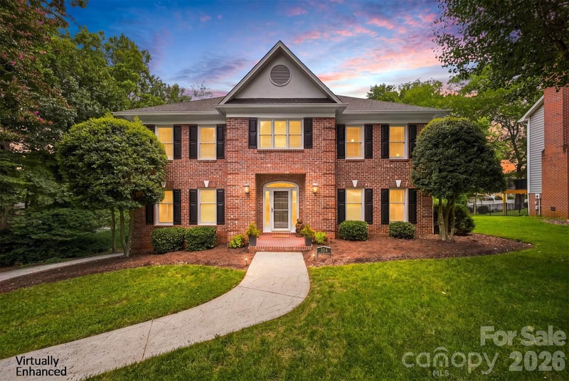 354 41st Avenue Pl NW, Hickory, NC 28601