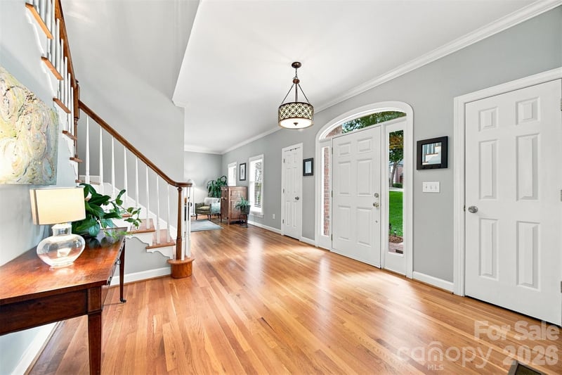 354 41st Avenue Pl, Hickory, NC 28601