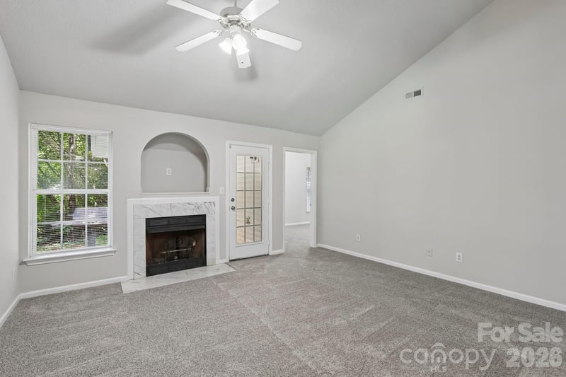 3611 Maggie Laney Dr, Charlotte, NC 28216