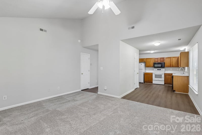3611 Maggie Laney Dr, Charlotte, NC 28216
