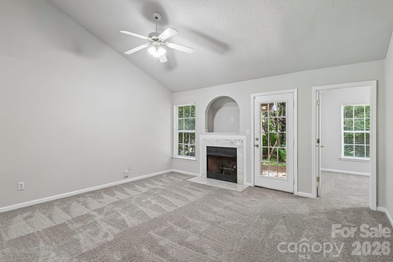 3611 Maggie Laney Dr, Charlotte, NC 28216