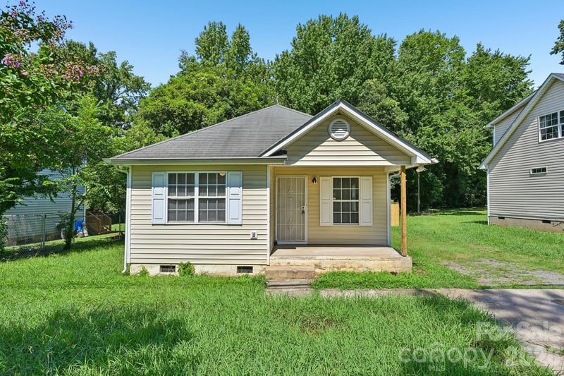 2664 Old Steele Creek Rd, Charlotte, NC 28208