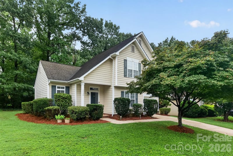 6420 Spanish Moss Ln, Charlotte, NC 28262