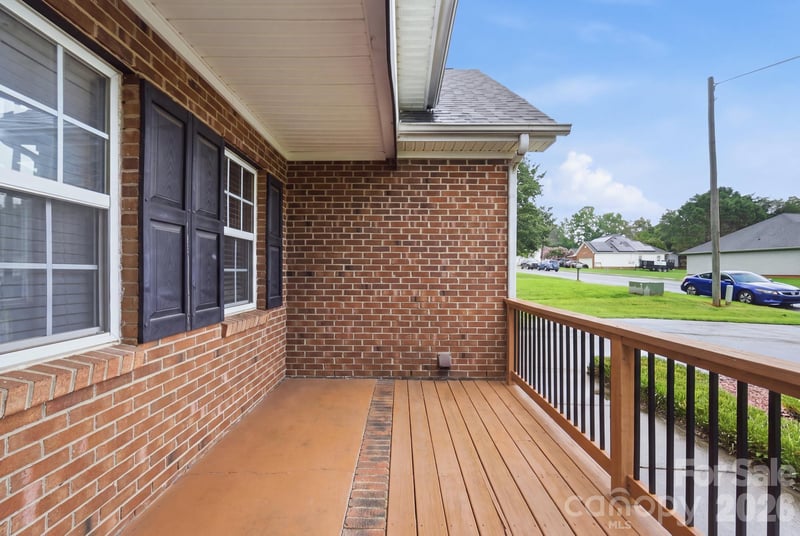 359 Linsbury Ct, Gastonia, NC 28056
