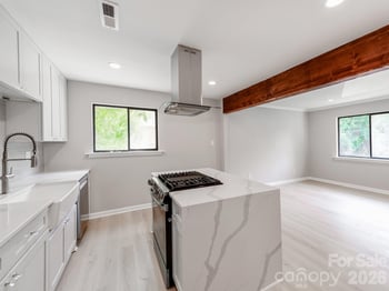 4925 Springview Rd, Charlotte, NC 28213