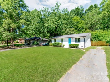 4925 Springview Rd, Charlotte, NC 28213