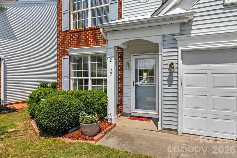2139 Kaybird Ln, Charlotte, NC 28270